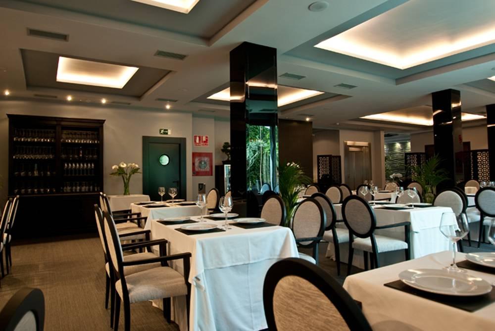 Hotel Infanta Leonor Écija Étterem fotó